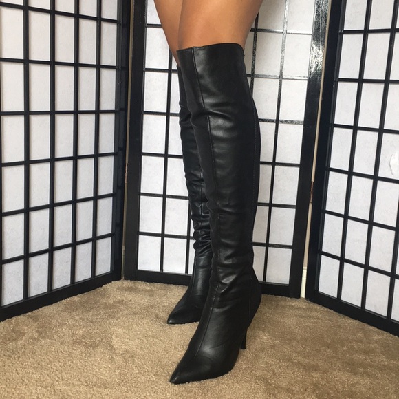 Anne Michelle Shoes - Black knee high boots